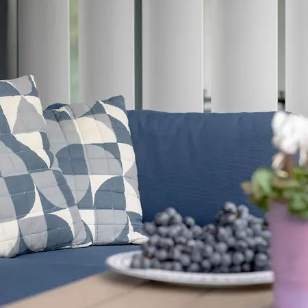 Sea&lake Mielno Unique For A Family By The Sea Balcony & Parking By Renters