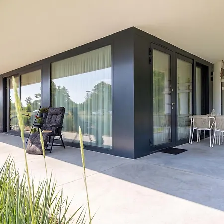 Sea&lake Unique For A Family By The Sea With Parking By Renters شقة ميلنو
