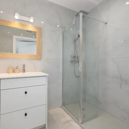 Sea&lake Unique For A Family By The Sea With Parking By Renters شقة